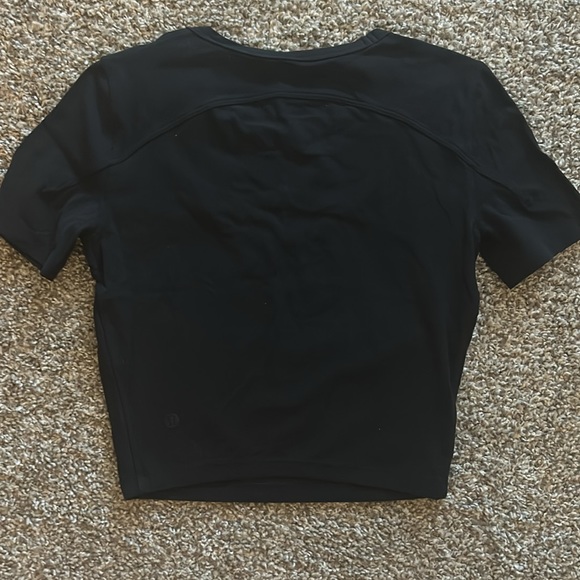 vintage lululemon asymmetrical cut-out top in size 2/4. - Picture 2 of 3